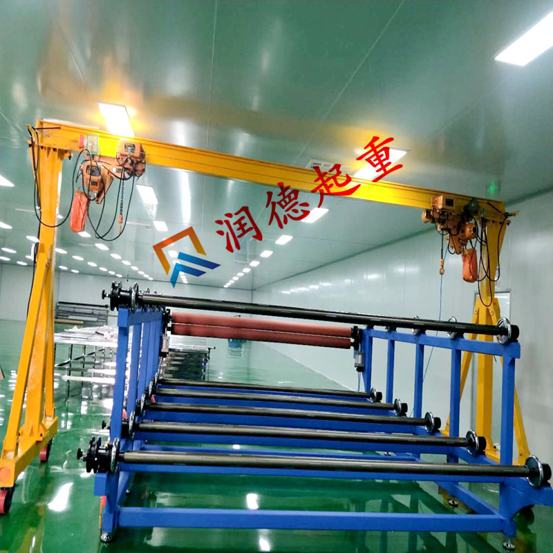 數(shù)控下料無軌龍門吊.jpg