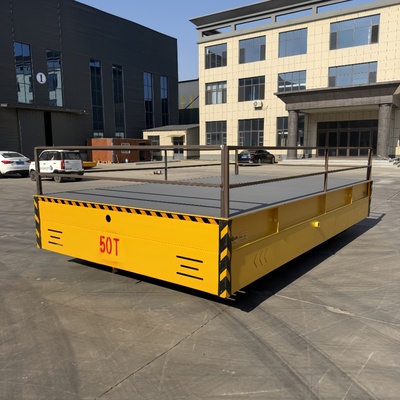 無軌全向車（直行、橫行、原地360°）