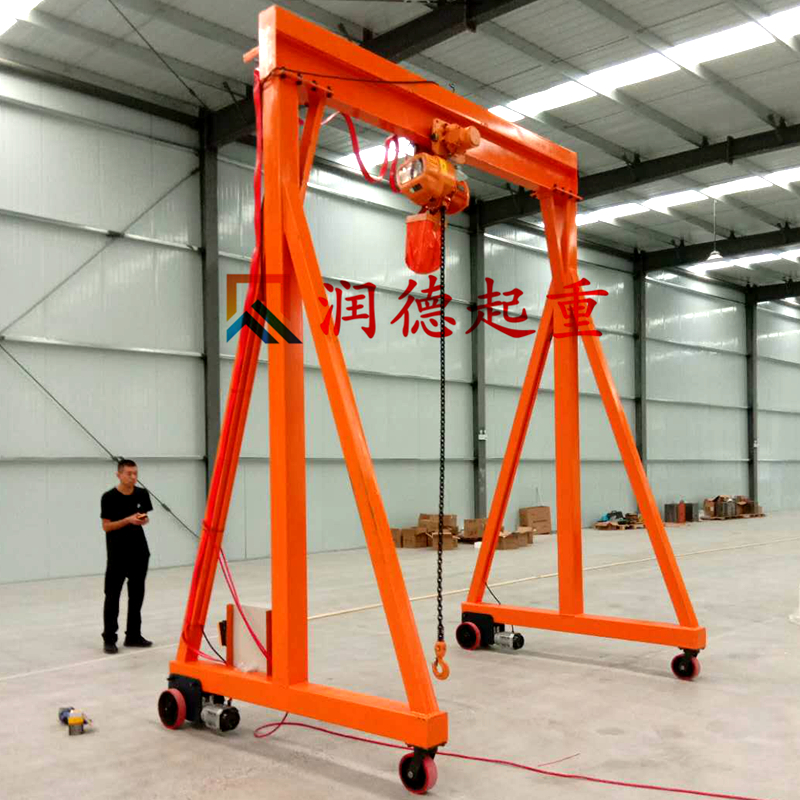無軌萬向龍門吊 小型電動(dòng)龍門架 輪胎液壓升降起重機(jī)48.jpg