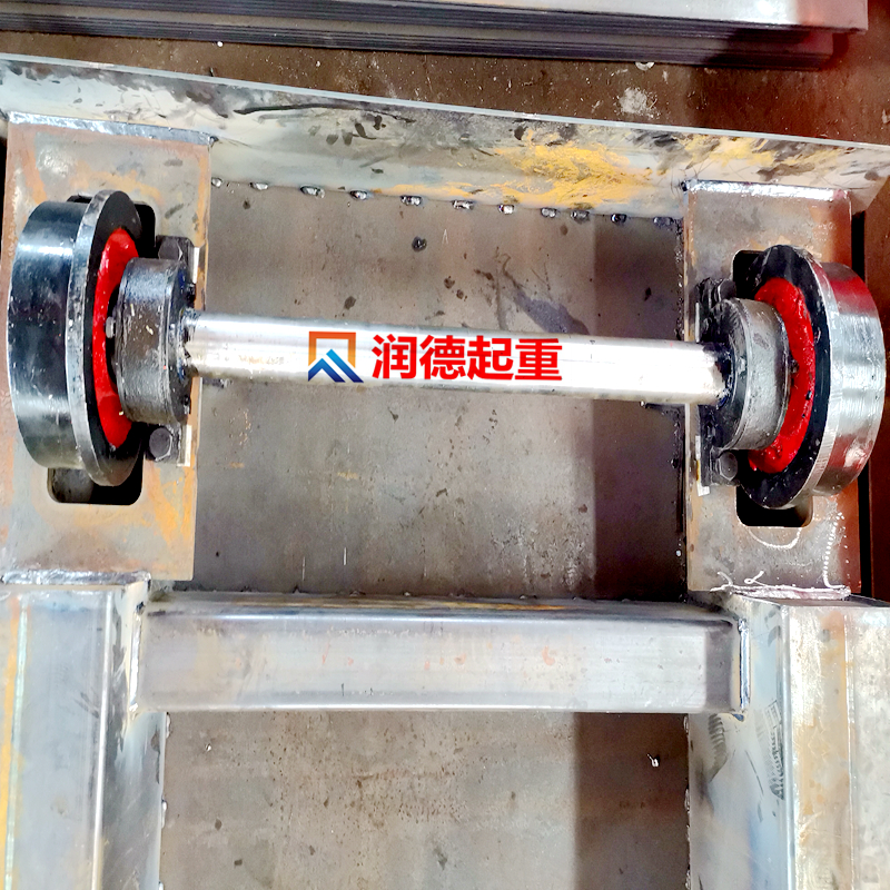 電動平車車輪軸.jpg